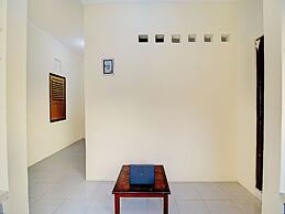 OYO Life  92953 Nirmala Kost