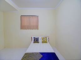 OYO Life  92953 Nirmala Kost