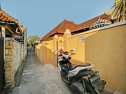 OYO Life  92953 Nirmala Kost