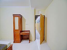 OYO Life  92953 Nirmala Kost