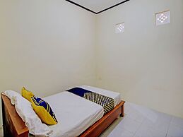 OYO Life  92953 Nirmala Kost