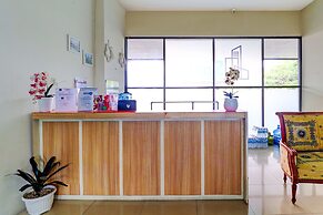 OYO Life 92735 Apartemen Tamansari Panoramic By Santuy