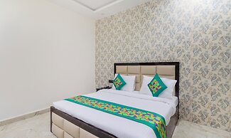 Treebo Brij Kaushal, Near Prem Mandir