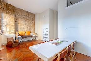 Tastefully Curated Mezzanine Studio Flat Hackney!