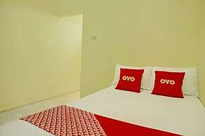 OYO Life  92936 Kost Teteh Erni Karawang