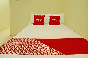 OYO Life  92936 Kost Teteh Erni Karawang