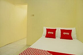 OYO Life  92936 Kost Teteh Erni Karawang