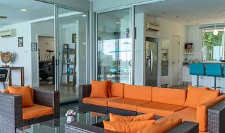 Aislinn Villa - Private Pool Villa