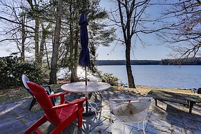 Rock Hill Home w/ Fire Pit on Wanaksink Lake!