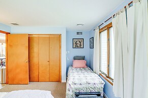 Hawley Home w/ Deck: 4 Mi to Berkshire East Resort