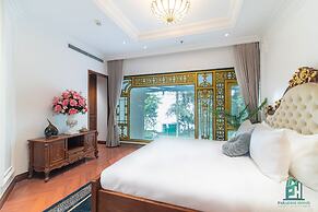 Luxe Paradise Suites Hotel