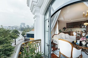 Luxe Paradise Suites Hotel