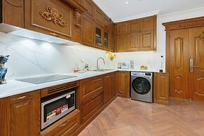 Luxe Paradise Suites Hotel