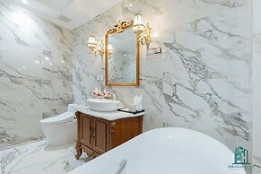 Luxe Paradise Suites Hotel