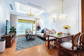 Luxe Paradise Suites Hotel