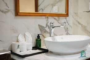 Luxe Paradise Suites Hotel