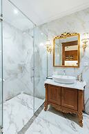 Luxe Paradise Suites Hotel