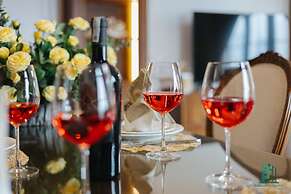 Luxe Paradise Suites Hotel