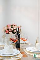 Luxe Paradise Suites Hotel