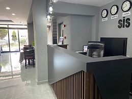 SİS HOTEL