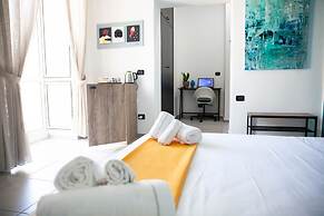 TRACK 60 - PRIVATE ROOMS GARIBALDI