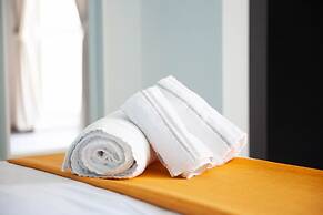 TRACK 60 - PRIVATE ROOMS GARIBALDI