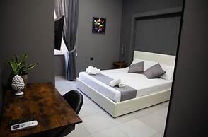 TRACK 60 - PRIVATE ROOMS GARIBALDI