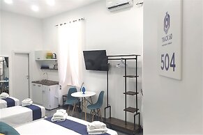 TRACK 60 - PRIVATE ROOMS GARIBALDI