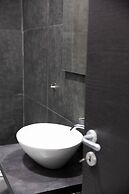 TRACK 60 - PRIVATE ROOMS GARIBALDI