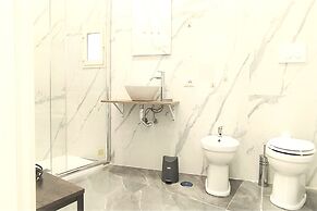 TRACK 60 - PRIVATE ROOMS GARIBALDI