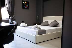 TRACK 60 - PRIVATE ROOMS GARIBALDI