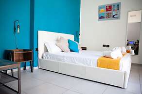 TRACK 60 - PRIVATE ROOMS GARIBALDI