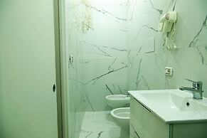 QUEEN 20 - PRIVATE ROOMS DUOMO