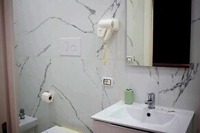 QUEEN 20 - PRIVATE ROOMS DUOMO