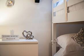 Cosy At The Mews - 2 Bedroom Apartment - Tenby