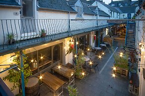 Cosy At The Mews - 2 Bedroom Apartment - Tenby