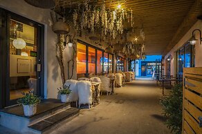 Cosy At The Mews - 2 Bedroom Apartment - Tenby