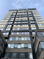 Stunning two bed City Center Apartment