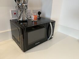 Stunning two bed City Center Apartment