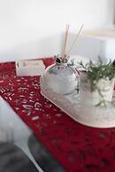 Minimal Condo Trikala Town