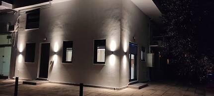 Minimal Condo Trikala Town