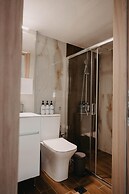 Minimal Condo Trikala Town