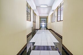 OYO Life  93030 Apartement Gateway Cicadas By Inpro