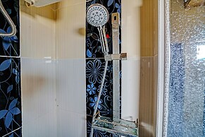 OYO Life  93030 Apartement Gateway Cicadas By Inpro