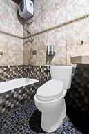 OYO Life 113500 Hotel R Cantika Syariah