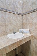 OYO Life 113500 Hotel R Cantika Syariah