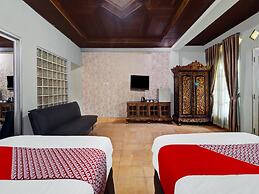 OYO Life 113500 Hotel R Cantika Syariah