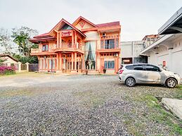 OYO Life 113500 Hotel R Cantika Syariah