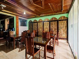 OYO Life 113500 Hotel R Cantika Syariah