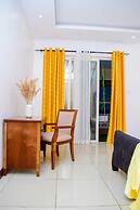 Lily Beachfront Apartments